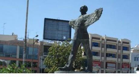 δεν μοιράζονται τη δυτικοκεντρική πολιτισμική ματιά μας, άρα τη συνειδητοποίηση της διαφορετικότητας) αλλά επίσης αποκαλύπτει την κατεξοχήν κοινωνική λειτουργία και σημασία της.