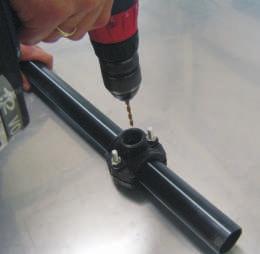 ocalize the point of the branch connection and carefully clean the external surface of the pipe. Βήμα 1. Step 1.
