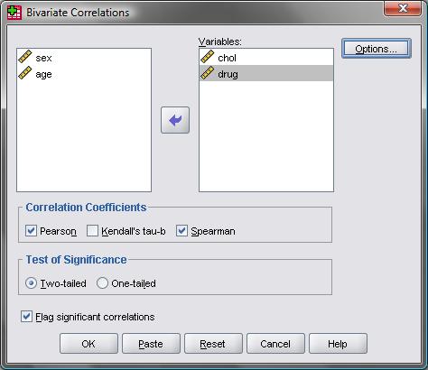 60 Συντελεστές γραμμικής συσχέτισης Για να υπολογίσουμε τους τρεις αυτούς συντελεστές συσχέτισης στο SPSS επιλέγουμε τα εξής: Analyze Correlate Bivariate Στο κουτάκι variables πρέπει να περάσουμε