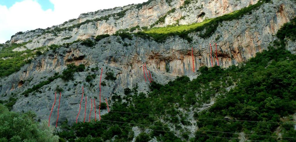 Ίςκιοσ: Μζχρι τθσ 13:00 και μετά τθσ 18:00 Μζτρα/ α/α Ονομαςία ςχοινζσ Δυςκολία 1