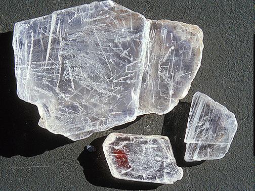 salinitet Hidratacija (d<1000m) Gips Anhidrit Deidratacija (d>1000m T= 50-60º) SILICIJSKE Dijagenezom u slojevite rožnjake dubina Kvarc, opal, kalcedon BIOGENE organogeno,