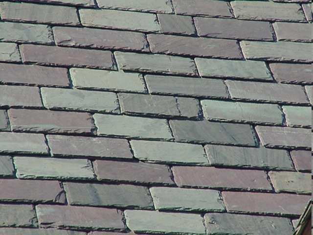 muljnjacima i šejlovima, slabije laminiran od šejla Siv crn,