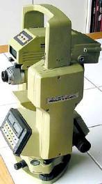 Τα όργανα της κατηγορίας αυτής χρησιμοποιήθηκαν κατά τις δεκαετίες του 1970 και 1980 σε συνδιασμό με κλασικό ή ηλεκτρονικό θεοδόλιχο (ηλεκτρονικά ταχύμετρα) για την εκτέλεση αποτυπώσεων για