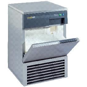 ενέργειας / KG 260 W πάγου Μέγεθος παγοκύβων: 29 x 29 mm Πάχος παγοκύβων: 10/12 mm Ημερήσια παραγωγή πάγου: 3500 Χωρητικότητα δοχείου: 10 Kg Σύστημα απόψυξης: Hot gas Whirlpool Παγομηχανή ΠΑΓΟΜΗΧΑΝΗ