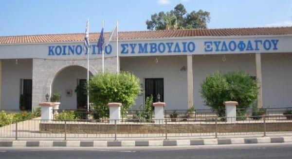 ΓΕΝΙΚΕΣ ΠΛΗΡΟΦΟΡΙΕΣ Ξυλοφάγου! Ένα ωραιότατο μεγάλο χωριό γεμάτο ιστορίες και παραδόσεις. Νοτιοανατολικά του ομορφότερου νησιού, της Κύπρου, να στολίζει την επαρχία Λάρνακας.