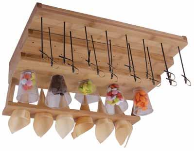05.010 σταντ για finger food, ξύλινο, «τραπέζιο» 24χ10 cm 000.20.486 τρίποδας κώνου συσκ. 100 12χ6 cm Bamboo Bamboo Bamboo 000.20.446 δισκάκι bamboo 10χ5 cm 000.