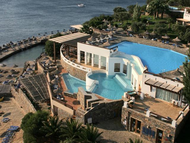 Εικόνα 2.28: Φωτογραφία του ξενοδοχείου Elounda Village Resort & Spa στην Ελούντα.