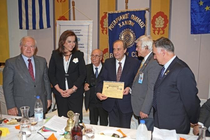 Β Πανεπιστηµιακής, Προπαιδευτικής, Χειρουργικής Κλινικής, από το 1998-2009, οπότε και συνταξιοδοτήθηκε.