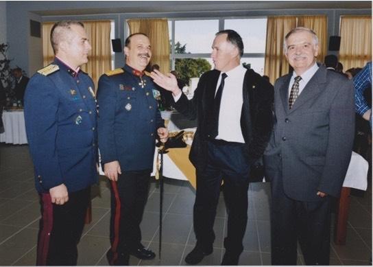 μυριδάκης Ειρήνης µετά του συζύγου της Δηµητρίου και του Δ/κτου του Π.
