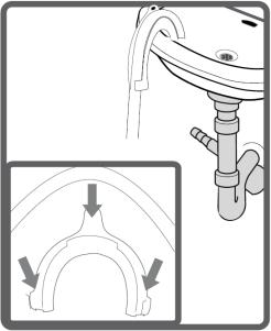 ГЛАВА -3: ИНСТАЛИРАЊЕ МАШИНЕ (ПОВЕЗИВАЊЕ ОДВОДНОГ ЦРЕВА) 31 Крај одводног црева може да се опреми додатком који је директно стављен на отвор за испуштање прљаве воде или на излаз сифонског колена.