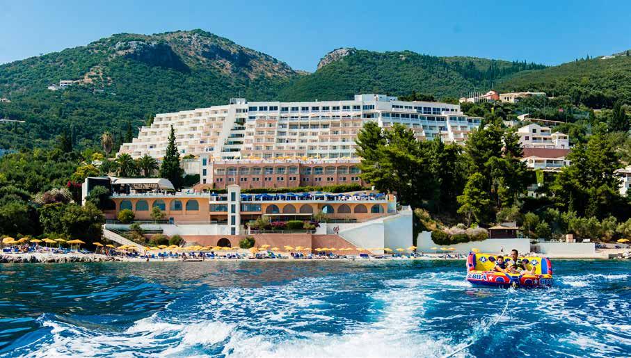 4η Χρονιά! Sunshine Corfu Hotel & Spa 4* Sup. Κέρκυρα Το Sunshine Corfu Hotel & Spa, ξεπροβάλλει σα σπάνιο θαλασσινό μαργαριτάρι πάνω στη δίπλα ακριβώς στην όμορφη, παραθαλάσσια πόλη Νησάκι.