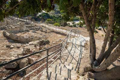 ονολογείται γύρω στο 7000 π.χ. και αποτελεί τον καλύτερα διατηρημένο προϊστορικό οικισμό στην Κύπρο.
