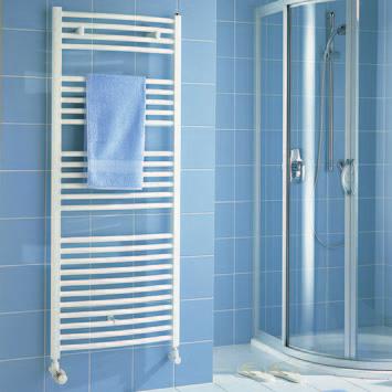 Η ελκυστική βασική σειρά για μοντέρνα θέρμανση μπάνιου. Καθαρές, ευθείες (BNS) ή καμπύλες (BNR) γραμμές. Με πολύ χώρο για χνουδωτές, ζεστές πετσέτες. Μπορεί να εξοπλιστεί και με ηλεκτρική αντίσταση.