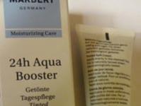 Μάρκα: MARBERT Όνοµα: 24H AQUA BOOSTER 03 Medium Batch No. 140099, barcode 4085404510313400 Περιγραφή: Σωληνάριο κρέµας σώµατος σε λευκό και µπλε, χάρτινο κουτί.