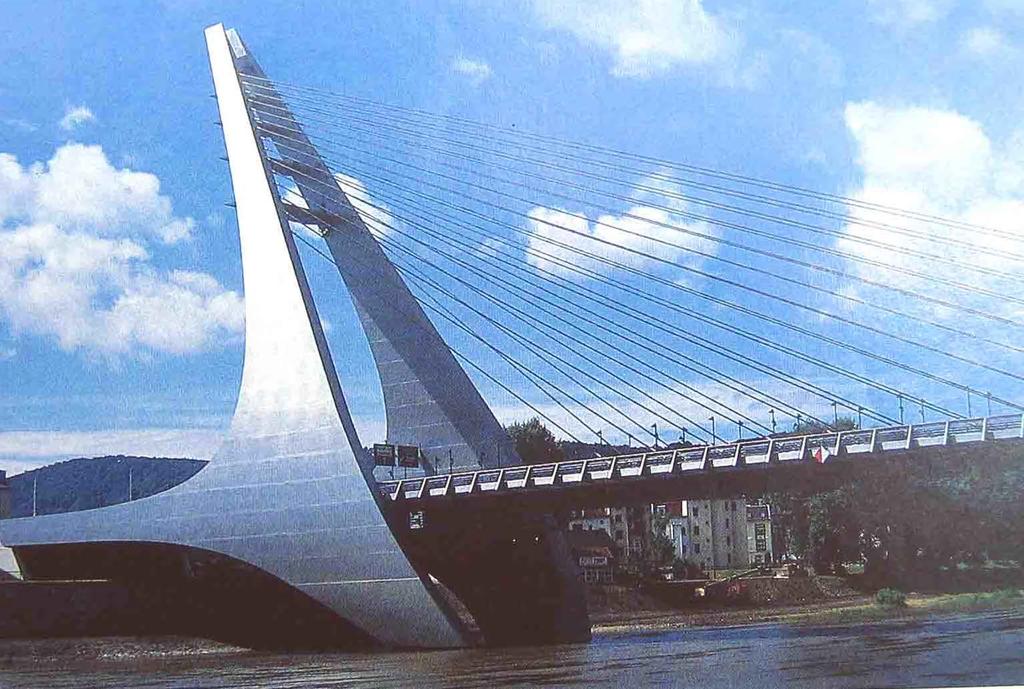 Мост на реци Елби
