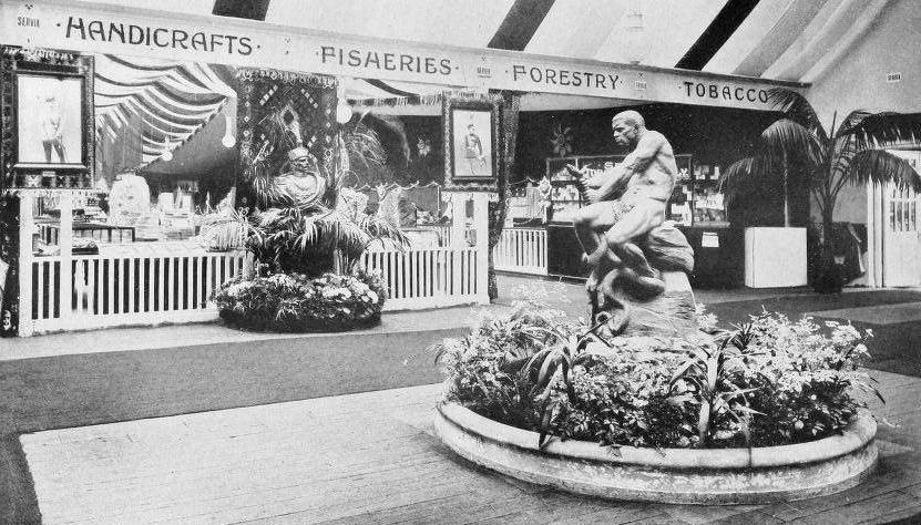 везова, сребрних филигранских радова, музичких инструмената и старих српских ножева.