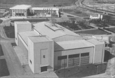 Друштвено-политичка еманципација и развој индустрије подстакли су преображај културе, а тиме и архитектуре, те је употреба савремених материјала и конструктивних система грађења који одговарају