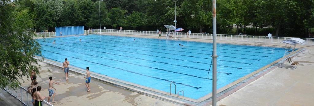 азвоја општине Инђија 2014-2020 Oбјекти и места за рекреацију Градски базен Градски базен је саграђен 1968. године, реновиран је 1986.