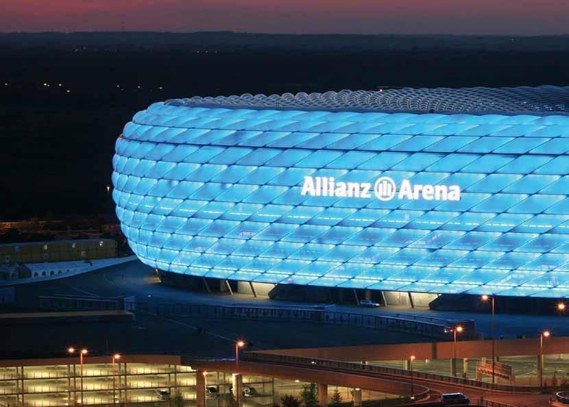 Design spectaculos de la un arhitect de renume mondial: Herzog & De Meuron Sistem inovativ de inchidere a peretelui exterior realizat in spatele fatadei Stadionul Allianz Arena din Germania este un