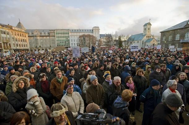Νοέμβριος 2008 Διαμαρτυρίες και ταραχές χιλιάδες