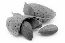 Χρειάζεται όμως προσοχή: η υπερβολική ποσότητα σεληνίου καταλήγει βλαβερή, οπότε φροντίστε να καταναλώνετε μικροσκοπικές μερίδες. 5 με 6 Brazil nut περιέχουν 185 θερμίδες.