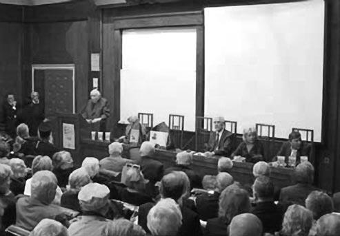 Академик Чедомир Попов, председник Матице српске и проф. др Мато Пижурица, секретар Одељења за књижевност и језик, представили су издавачку делатност Матице српске 18. новембра 2010.