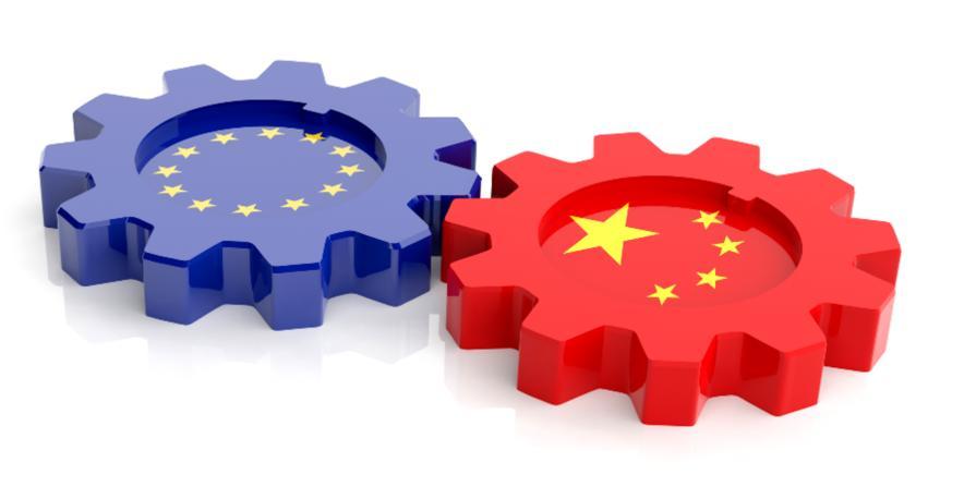 Σύνοδος ΕΕ-Κίνας στη σκιά των ΗΠΑ H ετήσια Σύνοδος ΕΕ και Κίνας διεξάγεται στο Πεκίνο υπό τη σκιά του εμπορικού πολέμου με τις ΗΠΑ.