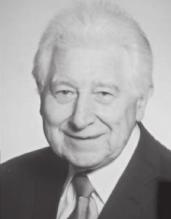 Prof. MUDr. Zoltán Oláh, DrSc. (* 27. 4. 1931) Prof. MUDr. Zoltán Oláh, DrSc. sa narodil v Komárne, kde študoval aj na gymnáziu.