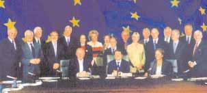 Η Ευρωπαϊκή Επιτροπή (Κομισι ν): Τα μέλη της Ευρωπαϊκής Επιτροπής (επίτροποι) ορίζονται απ τις Κυβερνήσεις των κρατών-μελών (ένας για κάθε κράτος-μέλος) για πέντε χρ νια.