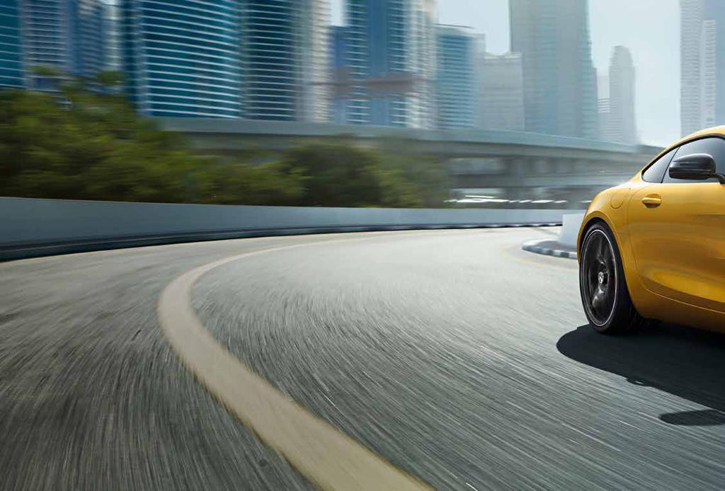 Επιδόσεις που αγγίζουν τα όρια. Κατασκευάστηκε, για να προκαλεί αυθεντική αίσθηση αγωνιστικής οδήγησης: της Mercedes-AMG GT S.