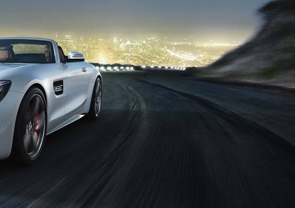 Γνήσια ένταση. Η Mercedes-AMG GT C Roadster. Εμπειρία μέγιστων επιδόσεων: αυτήν την υπόσχεση κάνει πραγματικότητα αρχικά το φαρδύτερο πίσω τμήμα της Mercedes-AMG GT C Roadster.
