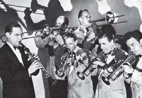 Swing (1935-1945) Από το 1935, το νέο στυλ ονοµάζεται «Σουίνγκ» (Swing) και αποτελεί ουσιαστικά ένα ενδιάµεσο σταθµό ανάµεσα στην παραδοσιακή και στη µοντέρνα τζαζ.