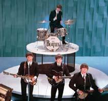 Όλα τα τραγούδια τους που γράφτηκαν στα πρώτα 5 άλµπουµ (Please Please Me, With The Beatles, A Hard Day's Night, Beatles For Sale και Help!) είχαν το ίδιο θέµα, την αγάπη.