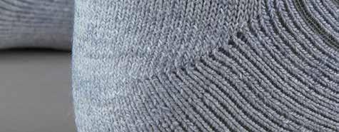 32 m AΞΕΣΟΥΑΡ ΕΝΔΥΣΗΣ Κάλτσες 27% Primaloft Silver Yarn 27%