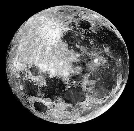 Se dau 3 fotografii ale discului lunar obţinute cu acelaşi telescop dar cu oculare diferite ca distanţă focală: f 1 = 6 mm, f 2 = 25mm, f 3 = 12mm.