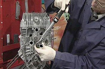 Κινητήρας Engine V750 IE MIU G3 Συναρμολόγηση Συναρμολογήστε την αντλίας και