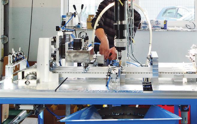 i auto industrija.
