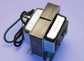 در انتقال توان در فاصلههای دور میخواهیم تا حد امکان از ولتاژ هرچه باالتر و جریان هرچه کمتری استفاده کنیم این کار اتالف I 2 را در خطهای انتقال کم میکند و میتوان از سیمهای نازکتری استفاده و در مصرف