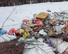 OBČANI PIŠEJO Divja odlagališča Prišla je pomlad in z njo na žalost tudi prebujanje brezbrižnežev, ki nimajo trohice vesti, trohice odnosa do okolja, trohice skrbi za pitno vodo, ki bo z leti