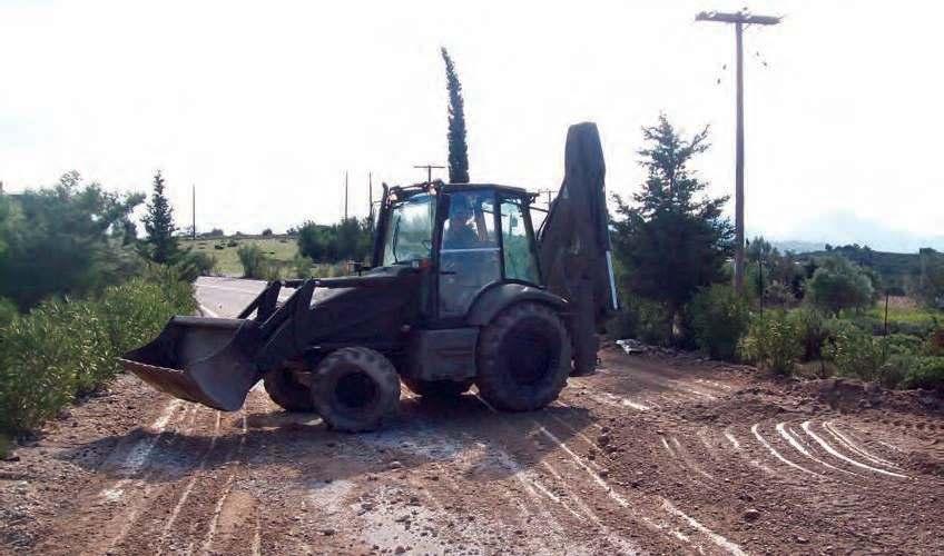 ΚΟΙΝΩΝΙΚΗ ΠΡΟΣΦΟΡΑ ραστηριότητες Κοινωνικής Προσφοράς Στρατού Έτους 2011 Μικρά Έργα Υποδοµής ιατέθηκαν συνολικά 150 οχήµατα- µηχανήµατα Μηχανικού και 217 άτοµα, για αποκατάσταση ζηµιών, για εργασίες