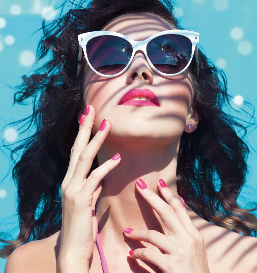 «Το καλοκαίρι έχει ΤΑ ΧΡΩΜΑΤΑ ΜΟΥ!» Επιτέλους καλοκαίρι! Με τα True Colour Βερνίκια Νυχιών από την LR COLOURS, τα νύχια σας αποκτούν τη λάμψη των πιο trendy χρωμάτων του φετινού καλοκαιριού.