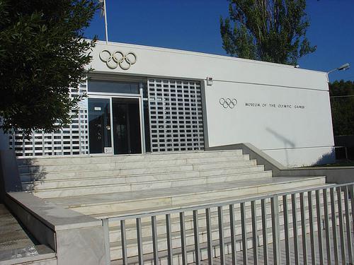 Η Ολυμπία βρίσκεται 320 χλμ. νοτιοδυτικά της Αθήνας και εξυπηρετείται με οδικό και σιδηροδρομικό δίκτυο. Συχνά δρομολόγια (Αθήνα-Πύργος-Ολυμπία) εκτελούνται καθημερινώς από ΚΤΕΛ και ΟΣΕ.