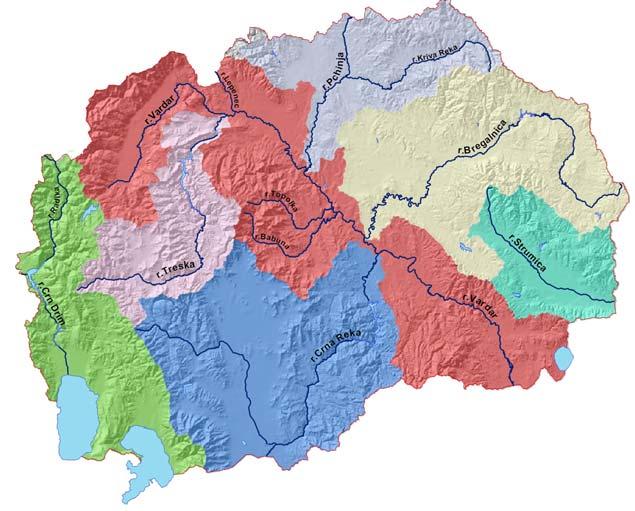 истекување од 4,56 10 9 m 3. Границите на главните сливови во Македонија се прикажани на Слика 1.2, а основните хидрографски карактеристики на најголемите речни сливови се прикажани во Tабела 1.2. Слика 1.2 Главните сливови во Република Македонија Табела 1.