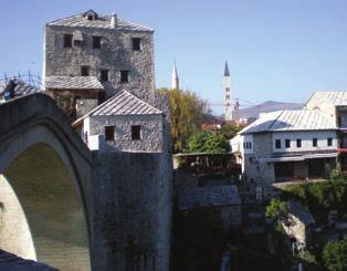 Turistički i gospodarski milje nalazi se u blizini kulturnoga i gospodarskoga sjedišta Hercegovine, Mostara.