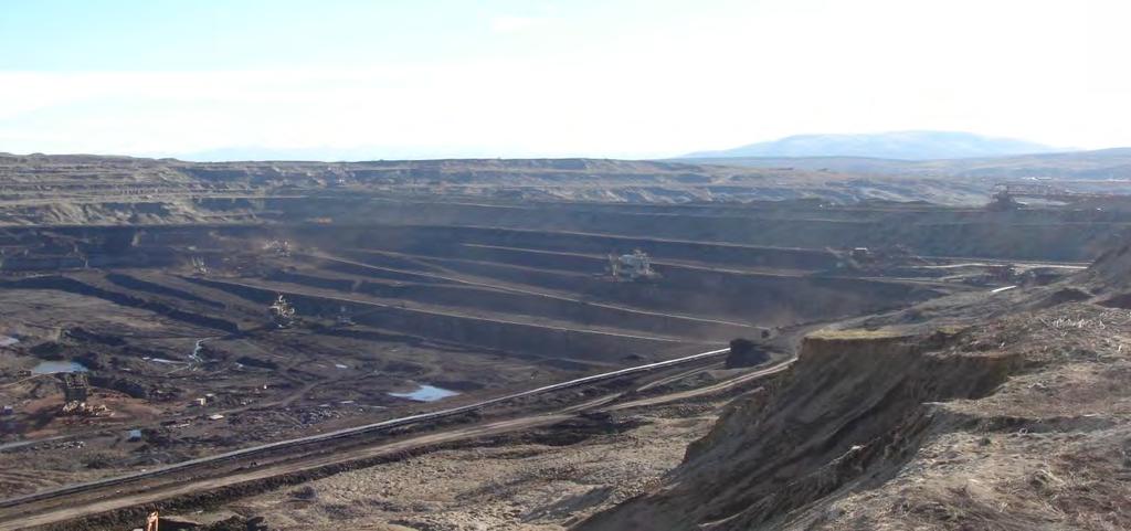 Tash për tash këto dy miniera furnizojnë dy termocentralet me përafërsisht 7 milion tonelata linjit të nxjerrë në vit. Në kuadër të kësaj zone gjendet edhe Deponia rajonale sanitare e mbeturinave.