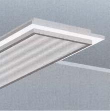 Vgradna stropna svetilka z fluorescenčnimi sijalkami in ustrezno stopnjo zaščite (IP