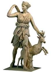 3.1.10 Artemis (lat. Diana) Bola dcérou najvyššieho boha Dia a bohyne Létó, sestrou boha Apollóna, bohyňou lovu, zveri, plodnosti, prírody, navyše bohyňou mesiaca.