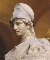 3.1.11 Athéna (lat. Minerva) Obr. 46 Athéna Bola dcérou Dia; bohyňou múdrosti a víťazne vedenej vojny, ochrankyňou práva, spravodlivosti a umení. O Athéninom narodení vieme zo starých mýtov len málo.