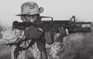 11.2. att. ASV karavīrs ar zemstobra granātšāvēju M203. 11.3. att. NATO granātšāvēju granātas (ieročiem М76, М203, НК69 u.c.).
