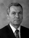 PoroËilo predsednika nadzornega odbora RTV Slovenija Nadzorni odbor je v letu 2004 v okviru svojih pristojnosti, ki jih doloëajo zakon o RTV Slovenija, statut zavoda ter poslovnik nadzornega odbora,